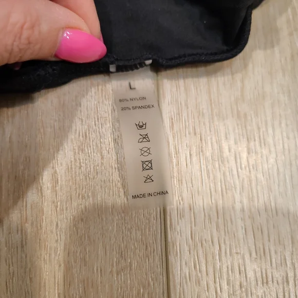 Black Twist Front Runched One Piece Swimsuit Women's LG Adjustable Straps - Picture 7 of 8